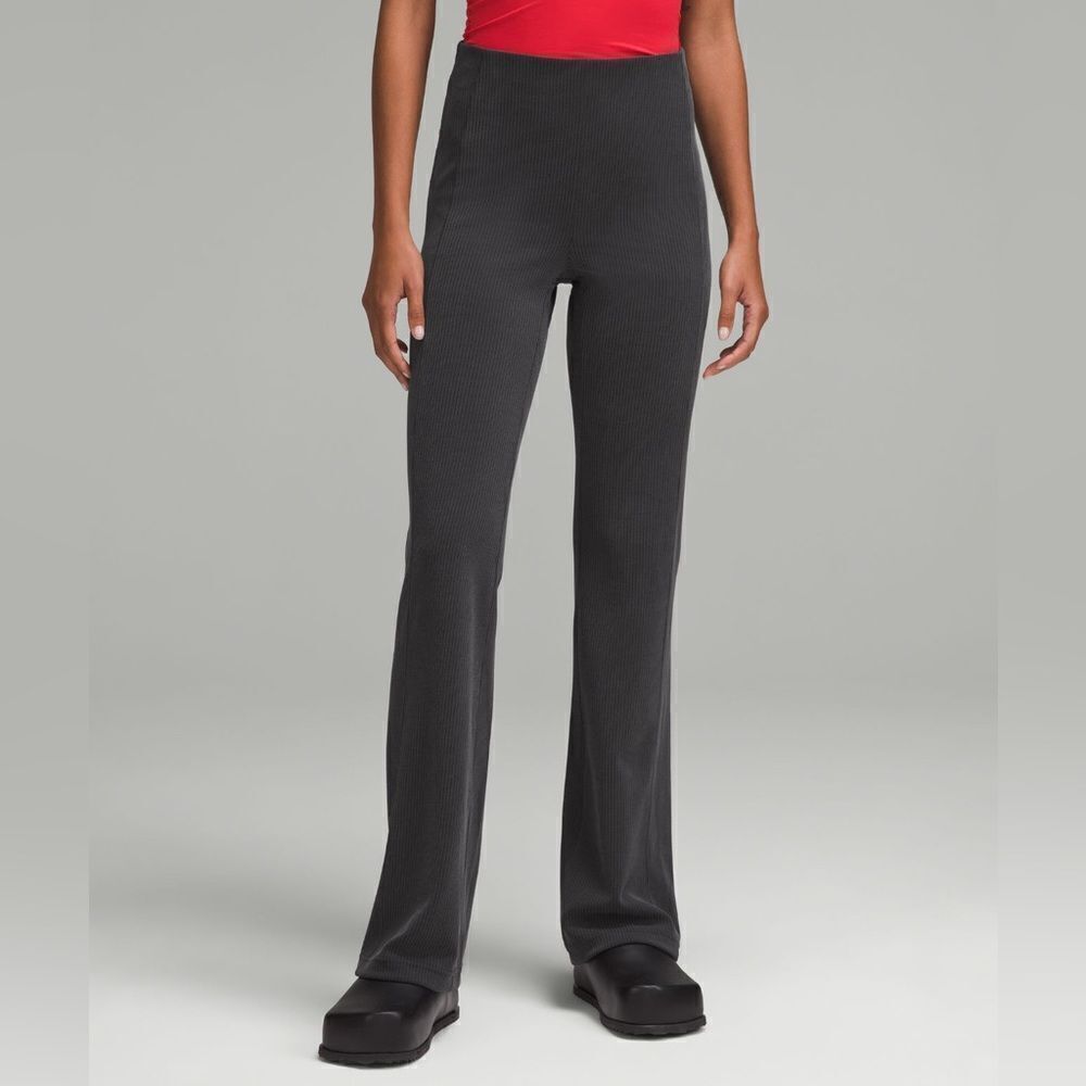 Women's Ribbed Softstreme Black Flared Pants Regular women’s 8 brand new tags